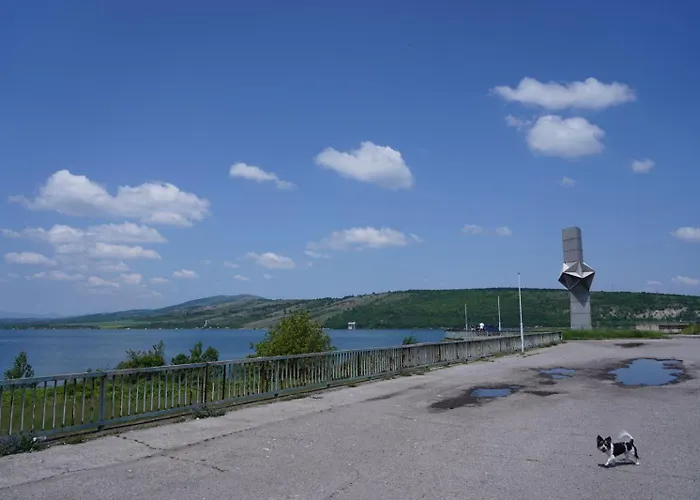 свети никола - язовир огоста, - рибари, приятели, гости 0988 продължи 70продължи 9990 Къмпинг