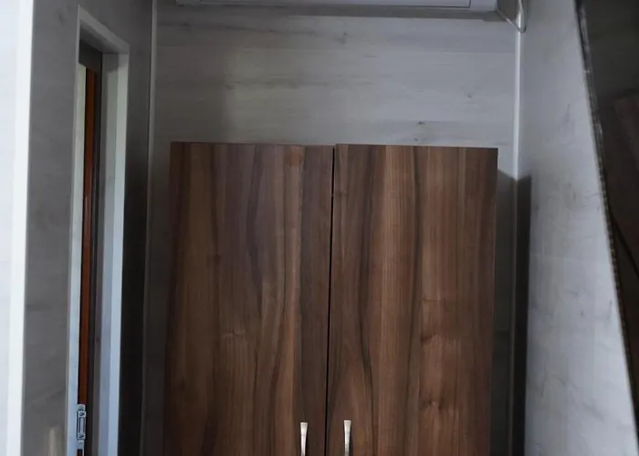 свети никола - язовир огоста, - рибари, приятели, гости 0988 продължи 70продължи 9990 * Монтана